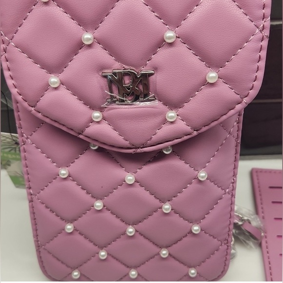 BADGLEY MISCHKA Pink w/Faux Pearls Quilted Phone Case Crossbody, NWT - Picture 4 of 5